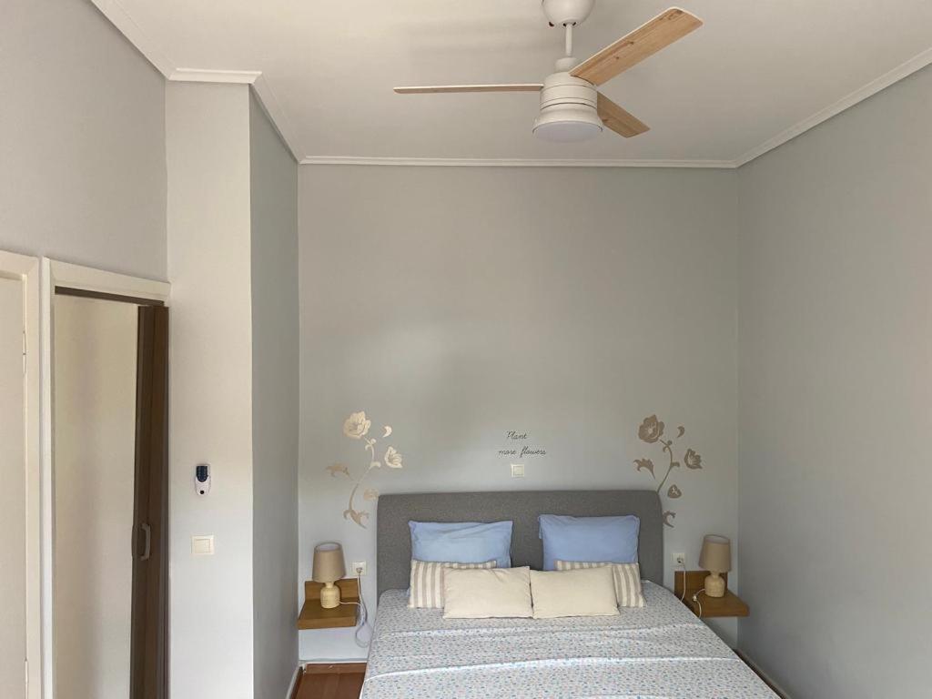 Cozy Seaside Studio In Lemos Vouliagmenis Atenas Exterior foto